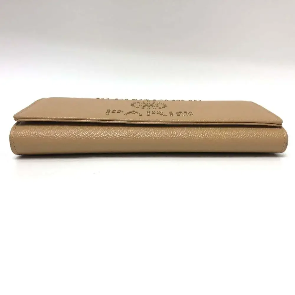 CHANEL Authentic Cream Wallet